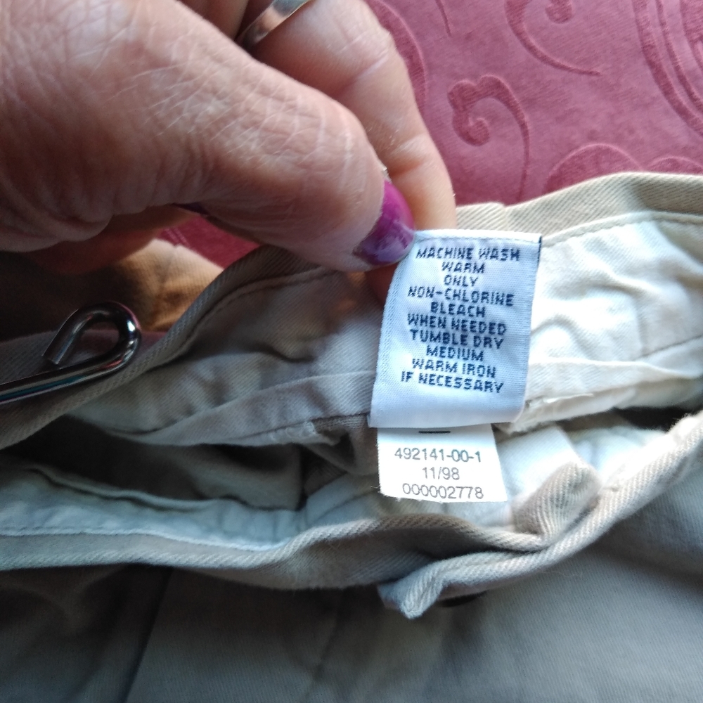 Jrs/Womans Tan Gap Factory Shorts SZ6 - Picture 4 of 4